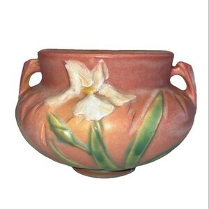 Vintage Ceramic Vase Roseville Pottery Lovely Iris Floral Irises  647-3